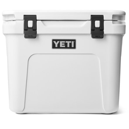 YETI Roadie 32 Wheeled Cooler 0