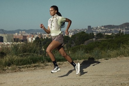 Salomon Aero Glide 4 GRVL Trail-Running Shoes - Women's 9