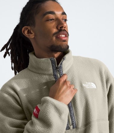 The North Face TNF Fleeski Quarter-Zip Pullover - Men's 5