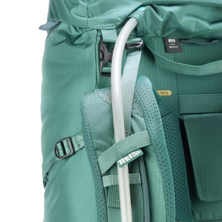 REI Co-op Flash 55 Pack - Men's Hydration port & tube routing