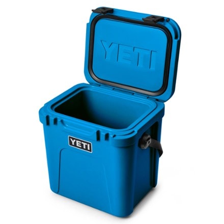 YETI Roadie 24 Cooler 2