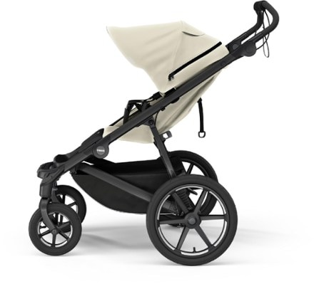 Thule Urban Glide 4-Wheel Stroller 1