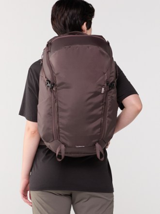 REI Co-op Ruckpack 40 Pack - Women's 1