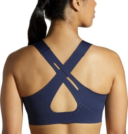 Brooks Crossback 2.0 Sports Bra 1