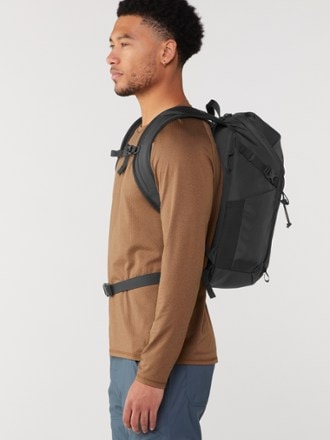 REI Co-op Ruckpack 18 Pack 10