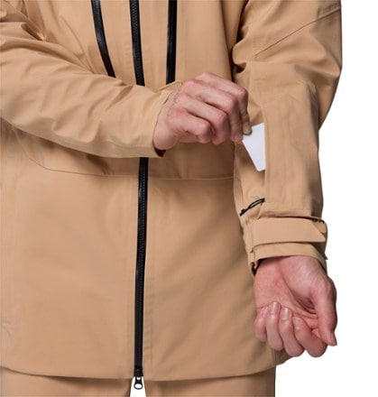 Columbia Platinum Peak II 3L Shell Jacket - Men's 10