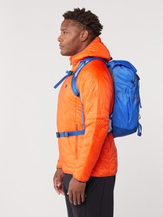 REI Co-op Flash 22 Pack 10