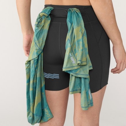 Janji Pace 5" Shorts - Women's 7