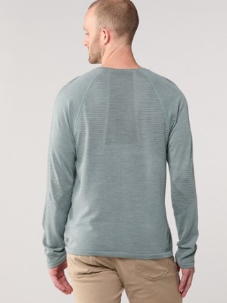 Smartwool Intraknit Active Seamless Long-Sleeve Shirt - Men's 2