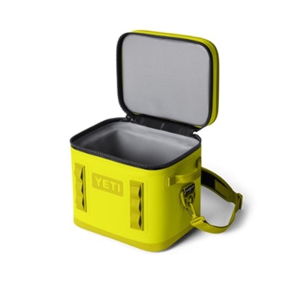 YETI Hopper Flip 12 Soft Cooler 4