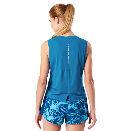 Nathan Sprinter Sleeveless Shirt - Women's 2