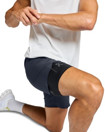 On Performance Hybrid 7.75" Shorts - Men's 5