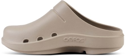 OOFOS OOCloog Clogs 1