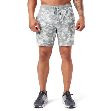 Nathan Printed Essential 7" Shorts 2.0 - Men's 1