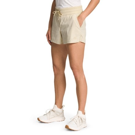 The North Face Aphrodite Motion Shorts - Women's 2