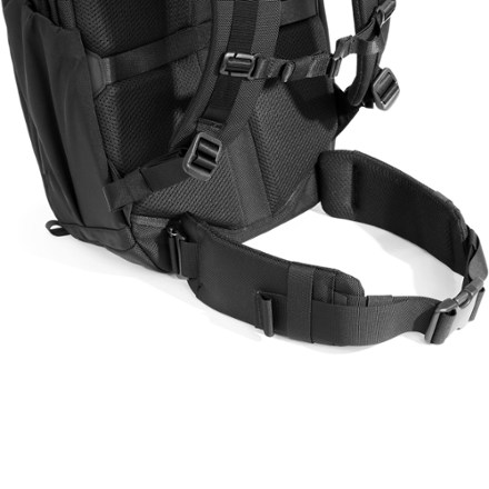 Aer Travel Pack 4 - 28 L 10