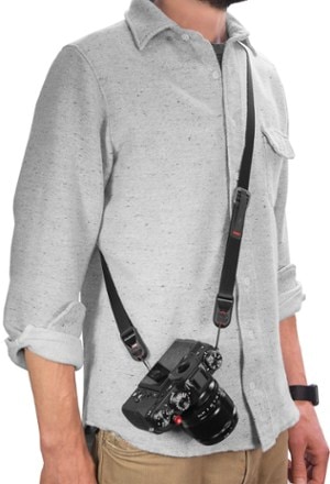 Peak Design Camera Leash In use (Black)