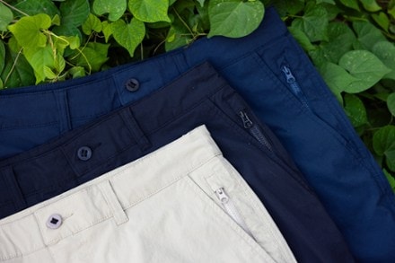 Location Image of color Khaki