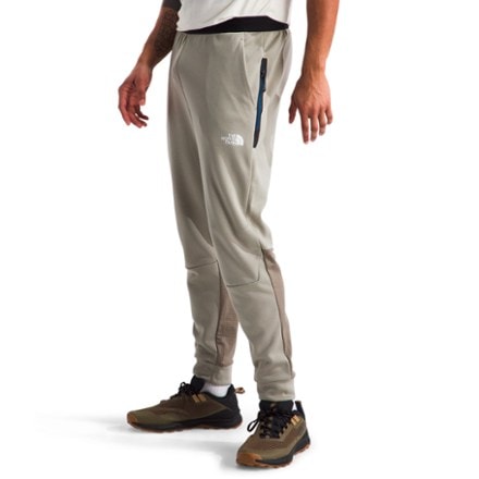 The North Face Mountain Athletics Fleece Jogger Pants - Men's 1