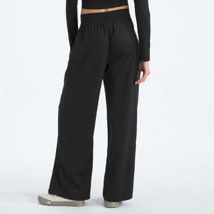 The North Face Aphrodite Arise Wide Leg Pants - Women's 2