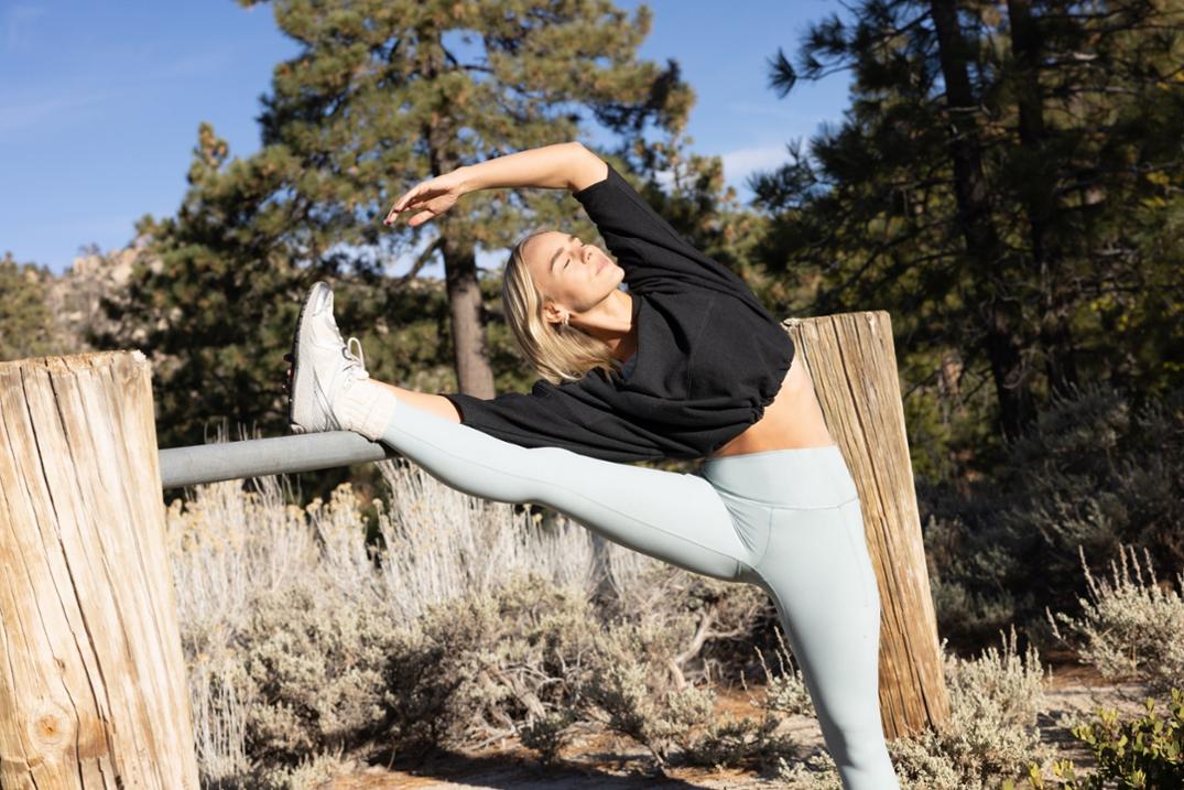 Location Image for Luxara Pocket Leggings - Women's