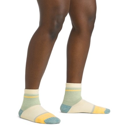 Darn Tough Shorty Heavyweight Lifestyle Socks - Women's 1