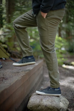 rei trailsmith jogger