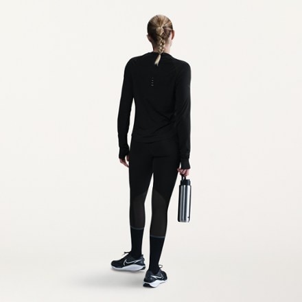 Nike Swift Dri-FIT UV Long-Sleeve Crewneck Top - Women's 3