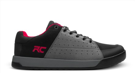 rei bike shoes