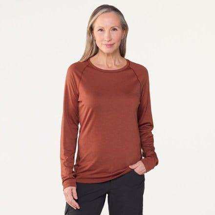 Smartwool Classic All-Season Merino Long-Sleeve Base Layer Top - Women's 2