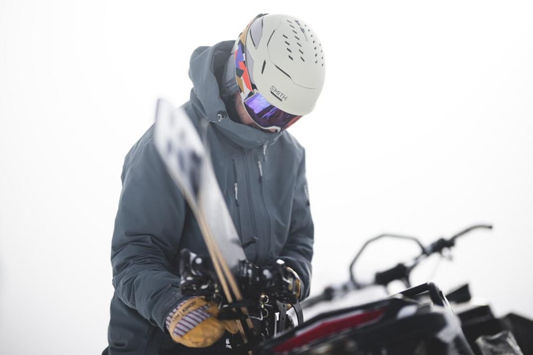 Location Image for Vantage 2 Mips Snow Helmet