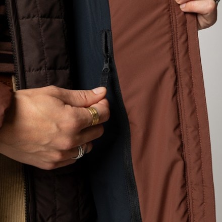 Finisterre Elova Insulated Coat - Women's 5