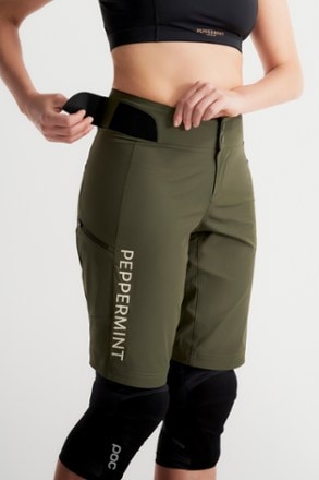 Peppermint Cycling Co. MTB Signature Tech Bike Shorts - Women's 7