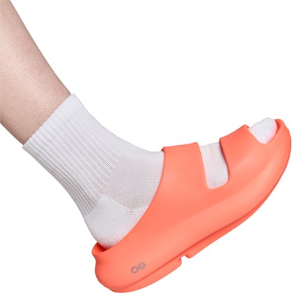 OOFOS OOyea Slide Sandals - Women's 7