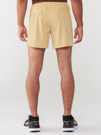 The North Face Summer Light 6" Shorts - Men's 2