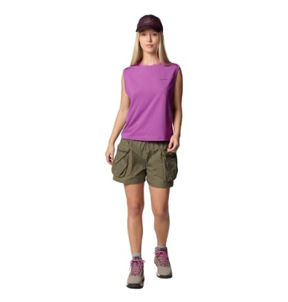 Columbia Elevated View Cargo Shorts - Women's 2