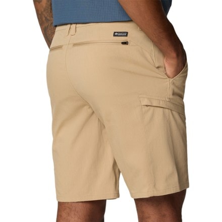 Mountain Hardwear Hardwear AP Cargo 9" Shorts - Men's 6