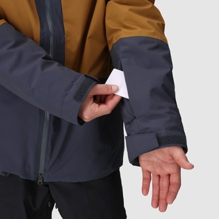 Outdoor Research Snowcrew Insulated Jacket - Men's 9