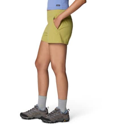 Mountain Hardwear Dynama 3" Shorts - Women's 4