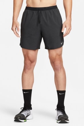 Nike Stride 7" Shorts - Men's 4