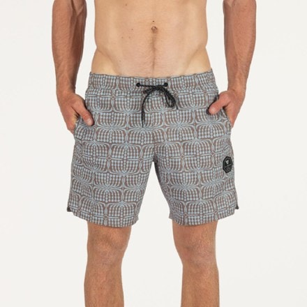 VISSLA Croozer 16.5" Volley Shorts - Men's 0