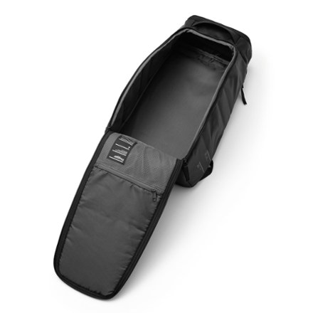 Db Journey Hugger Pack 25L 9