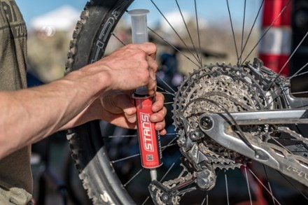 Stan's NoTubes Tire Sealant Injector 3