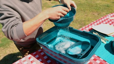 Adventure Ready Flat Pack Collapsible Sink - 16 L 4