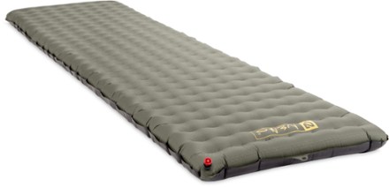 insulated inflatable sleeping pad