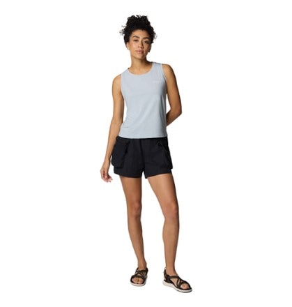 Columbia Elevated View Cargo Shorts - Women's 2