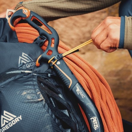 Gregory Alpinisto 30 Pack 9