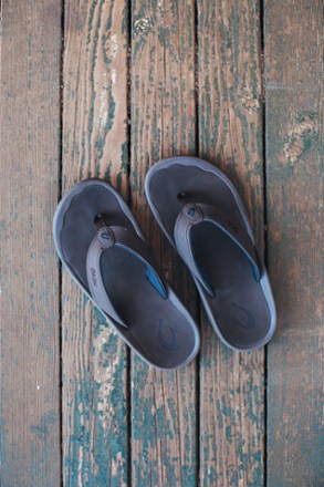 OluKai 'Ohana Flip-Flops - Men's 7