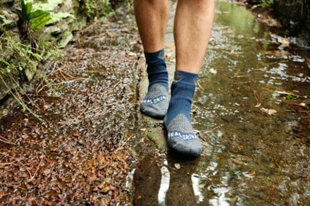 Sealskinz Raynham AQUASEALZ Waterproof All-Weather Mid-Length Socks 3
