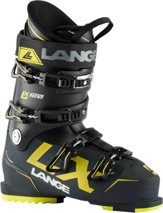 comfortable ski boots for wide feet